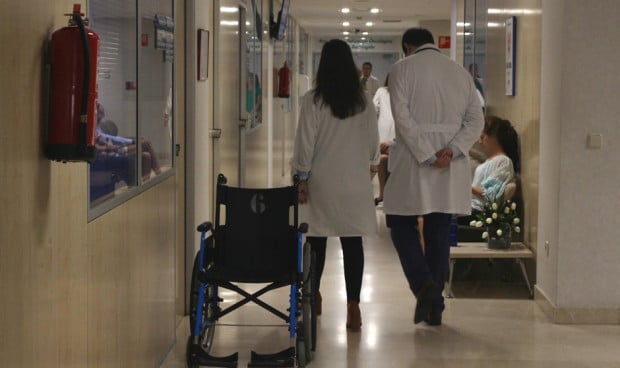 Los profesionales sanitarios quemados por su trabajo encuentran el remedio a su burnout