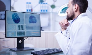 Los médicos ya tienen "dependencia cognitiva" para diagnosticar por la IA