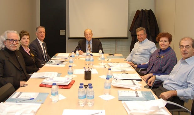 Los médicos zaragozanos impulsan la buena comunicación entre sanitarios