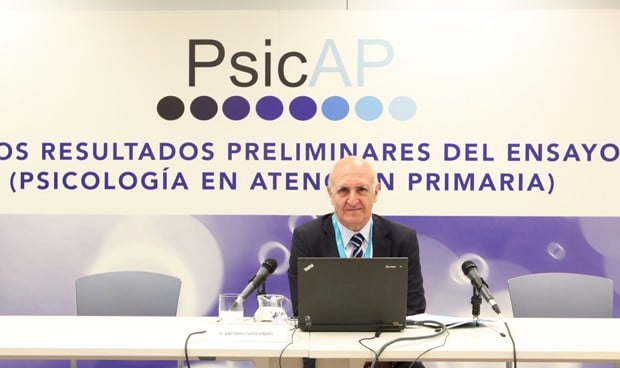 Los pacientes con psicólogo en AP mejoran síntomas 4 veces más que la media