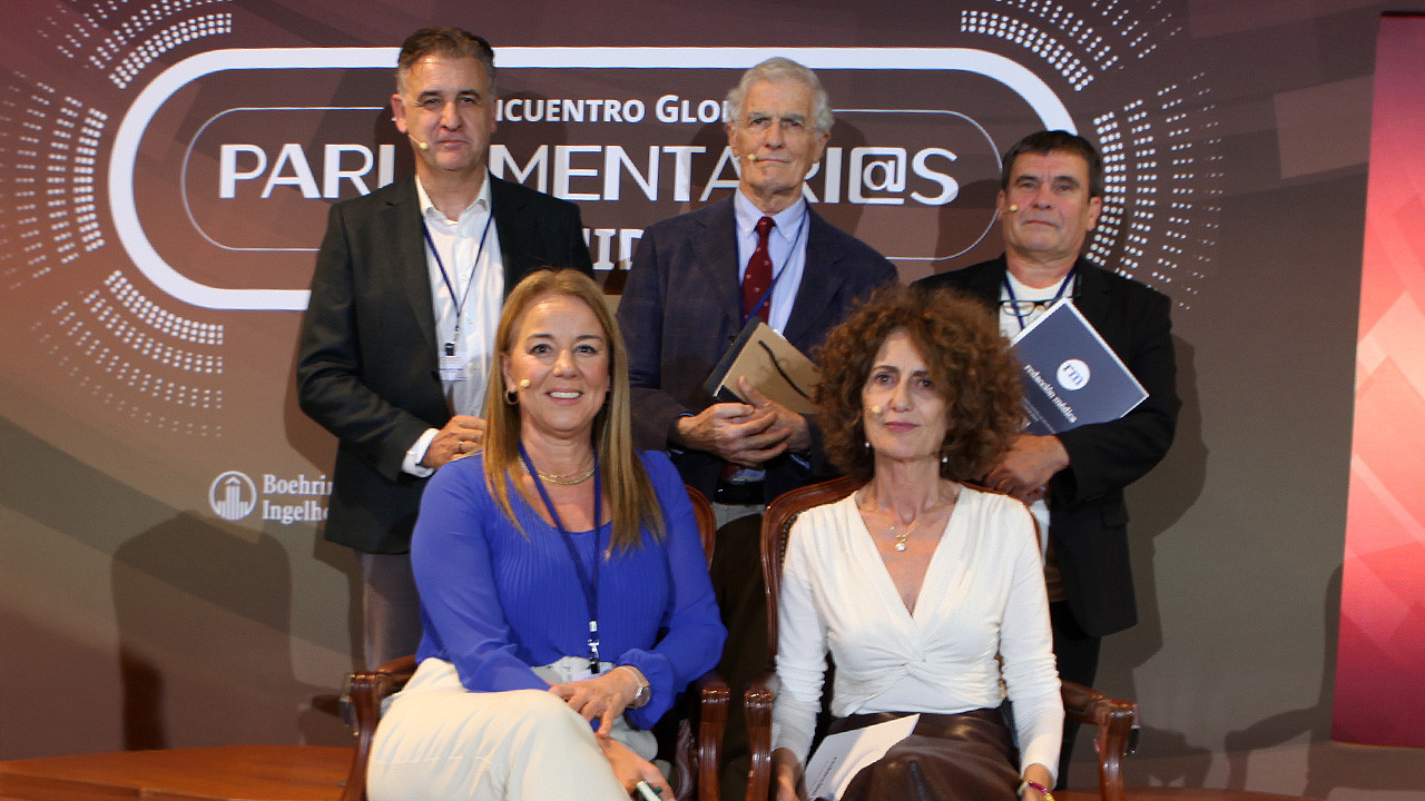 Conciliación frente a sueldo para avanzar hacia un mejor reparto de médicos