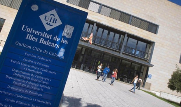 Los pasillos de Medicina se rebelan contra el tándem UIB-homeopatía