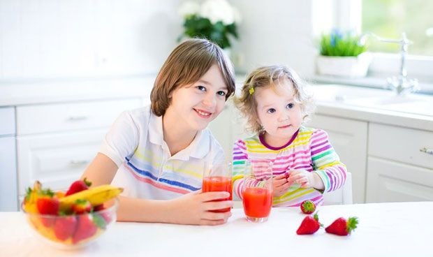 Los pediatras se pronuncian sobre los zumos: nunca antes del año de vida