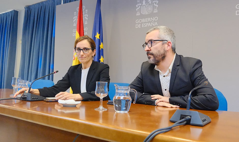 Mónica García y Javier Padilla, máximos responsables del Ministerio de Sanidad, que asegura que sus proyectos "no peligran" si se prorrogaran los PGE