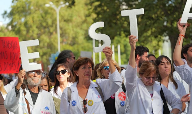 Manifestación de médicos por el Estatuto Marco. 