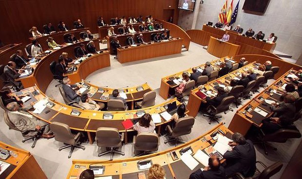 Los sindicatos negocian con la oposición recuperar 1.483 plazas en la OPE