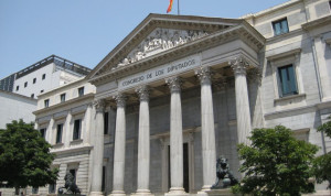 Los sindicatos urgen una reunión con los partidos por la huelga médica