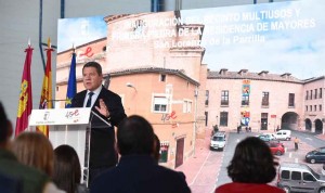 El presidente de Castilla-La Mancha, Emiliano García-Page anunciando la futura realización de trasplantes hepáticos 