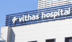 Los usuarios acusan a Vithas de cuidar mejor al paciente extranjero