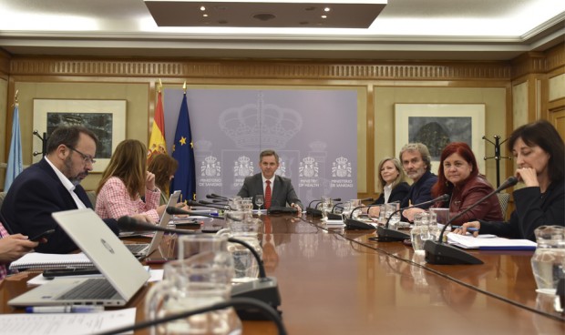 José Miñones durante su primer Consejo Interterritorial del Sistema Nacional de Salud, en el que se ha aprobado un plan para reforzar infraestructuras de Atención Primaria.