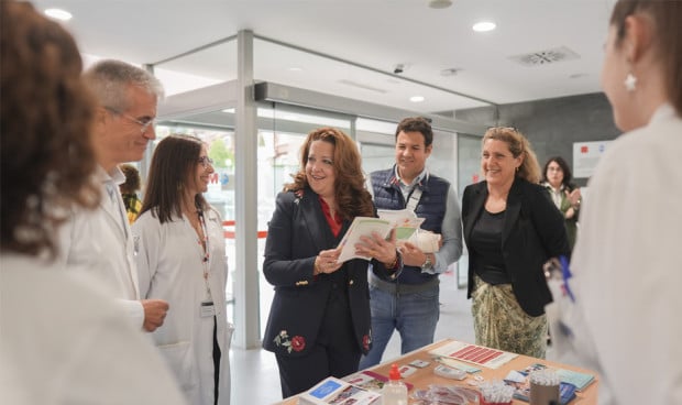  La consejera de Sanidad, Fátima Matute, visita el Centro de Salud Monterrozas para dar datos de Atención Primaria. 