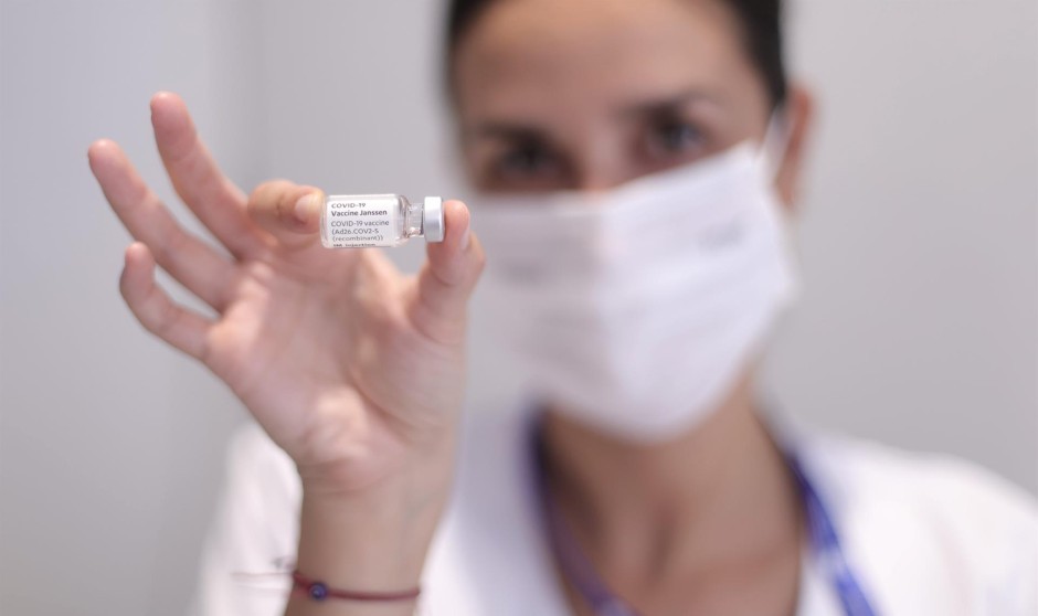 Madrid destruirá 100.000 vacunas covid porque Sanidad impide su donación