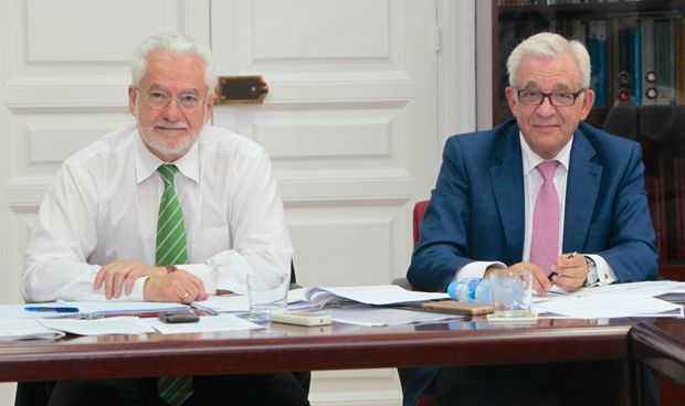 Sanidad disipa más dudas de sindicatos y AP sobre la carrera profesional