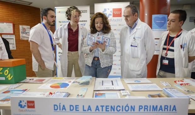  La consejera de Sanidad, Fátima Matute, en el centro de salud de Goya