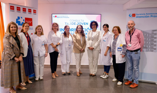Fátima Matute y el equipo que hace realidad el programa 'Tarde Joven'.