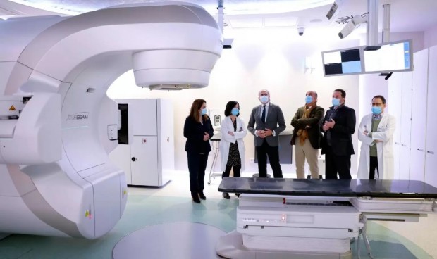 Madrid instalará la protonterapia en los hospitales de La Paz y Fuenlabrada
