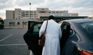 Madrid pondrá chófer a los sanitarios de Primaria durante seis meses más