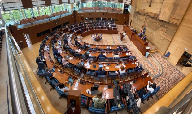 La Asamblea debata la nueva ley trans para "descriminalizar" al médico en Madrid