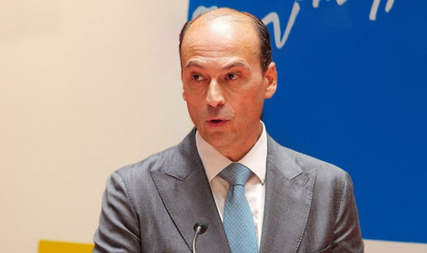 Madrid sube el nivel de carrera a miles de médicos, enfermeras y técnicos