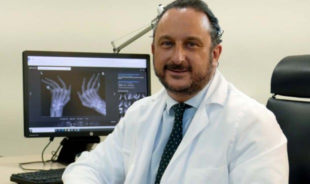 Marco Moreno, jefe de Reumatología de Quirónsalud Sur (Alcorcón)