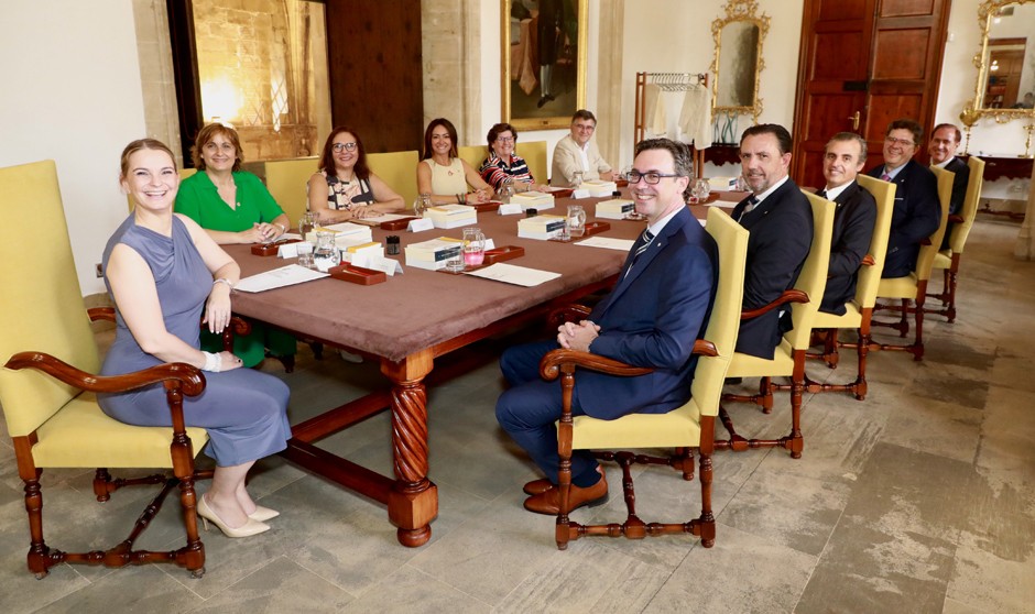 El Govern balear nombra a directores de Salud y las gerencias territoriales del IB-Salut