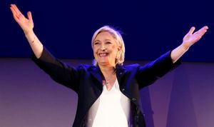 Marine Le Pen se pone del lado de los antivacunas
