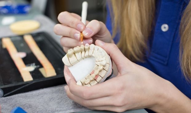 Ms cncer en mujeres posmenopusicas con enfermedad periodontal