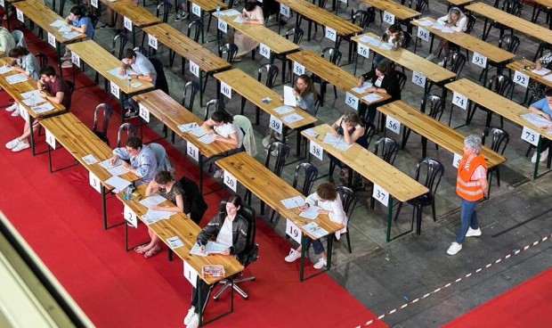 Más de 11.400 aspirantes al Sergas se examinan en la OPE sanitaria gallega