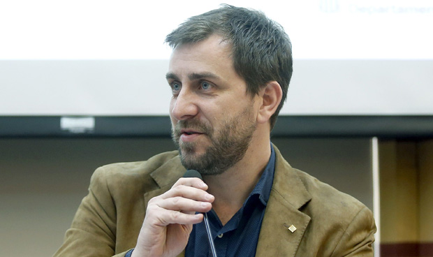 Más de 28.000 firmas piden la dimisión de Antoni Comín