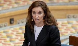 Mónica García (Más Madrid) promete "blindar" la sanidad con un plan de 6.100 millones.