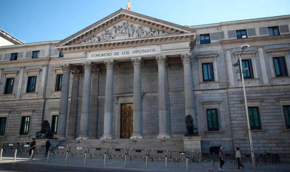 Más plazo del Congreso para las firmas sanitarias