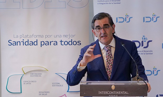  Juan Abarca, presidente de la Fundación IDIS, reclama la disminución de los costes sanitarios para "recuperar nuestro gran sistema sanitario".