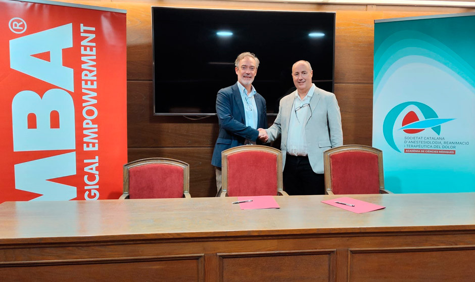 Carlos Pinto, CEO de MBA Surgical Empowerment, junto a Xavier Sala, presidente de anestesiólogos catalanes