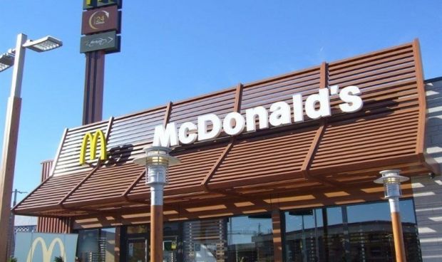 McDonald's 'recetará' menos antibióticos a sus hamburguesas