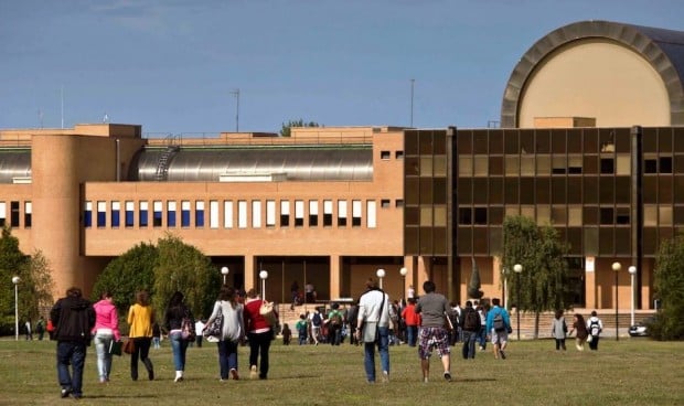 Medicina de la Uniovi vuelve a coronarse como la nota de corte más alta