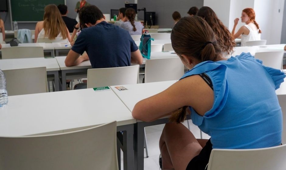 Medicina encabeza las notas de corte en 5 de las 8 universidades andaluzas