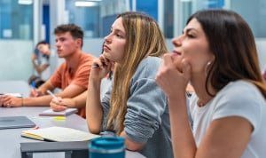 Los recién graduados de Medicina y Odontología son los que disfrutan de mejores sueldos