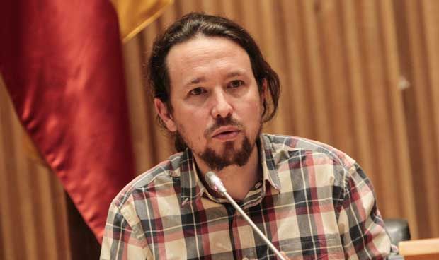 Médicos con plaza fija sin examen: Podemos margina su propia medida