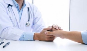 Mensaje a médicos sin empatía: 9 cosas que el paciente piensa pero no dice