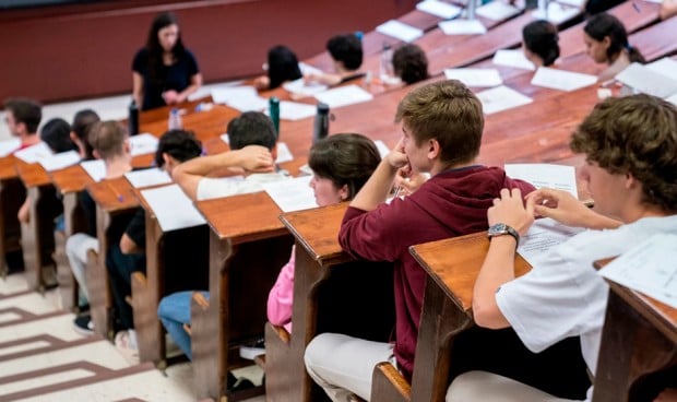 Mente de opositor y selección de temas para entrar a Medicina en la EBAU