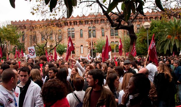 Metges no cede y exige al ICS un límite diario de visitas por médico 