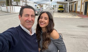 Redacción Médica entrevista a Ángel y Lola, padre e hija médicos, quienes han mejorado su relación gracias a la Medicina.