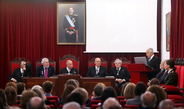 Miguel Carrero, nuevo miembro de la Real Academia de Medicina de Galicia