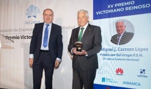 Miguel Carrero (PSN) recibe el premio Victoriano Reinoso a su trayectoria 