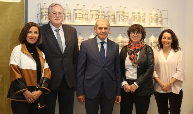 Milagros López de Ocáriz, nueva presidenta de los farmacéuticos vascos 