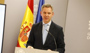 El ministro de Sanidad, José Manuel Miñones, valora la negociación del Estatuto Marco. 