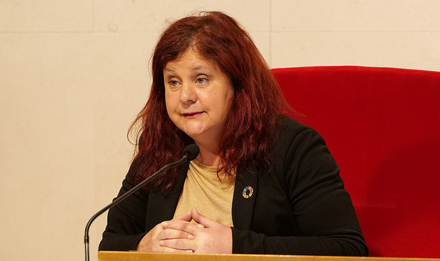 La directora general de Ordenación Profesional del Ministerio de Sanidad, Celia Gómez, que saca a audiencia pública el proyecto del programa formativo del MIR de Urgencias