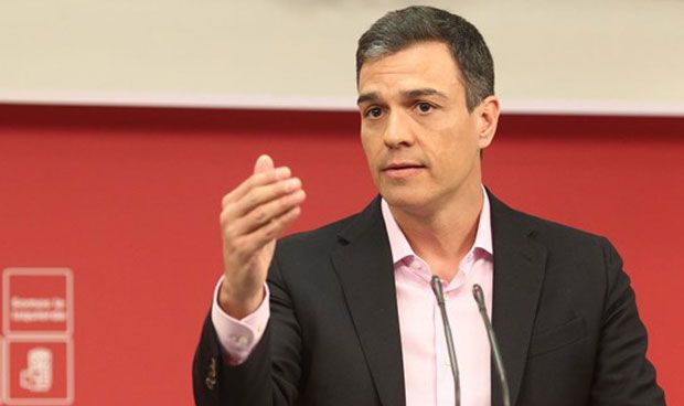 Moción de censura: el PSOE derogará el RD16/2012 antes de ir a elecciones