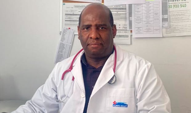 La Sociedad Española de Médicos Generales y de Familia (SEMG) propone un modelo escalonado para formar a los profesionales de Primaria en IA