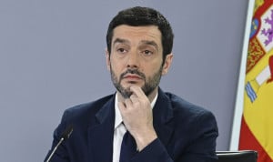 El ministro de Derechos Sociales, Pablo Bustinduy, que defiende el marco normativo de ayudas a pacientes de ELA